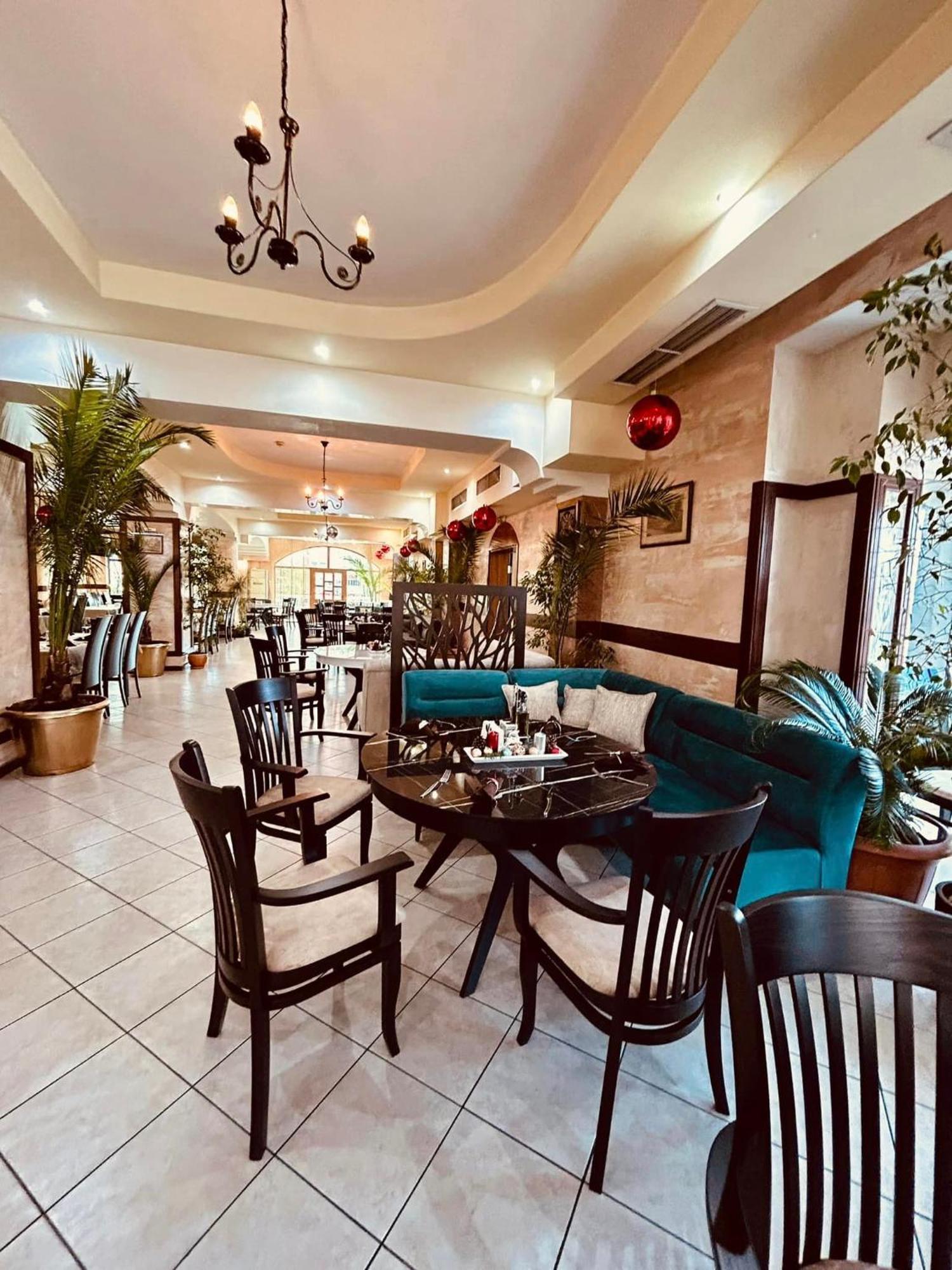 Meatsa Hotel Kŭrdzhali Extérieur photo